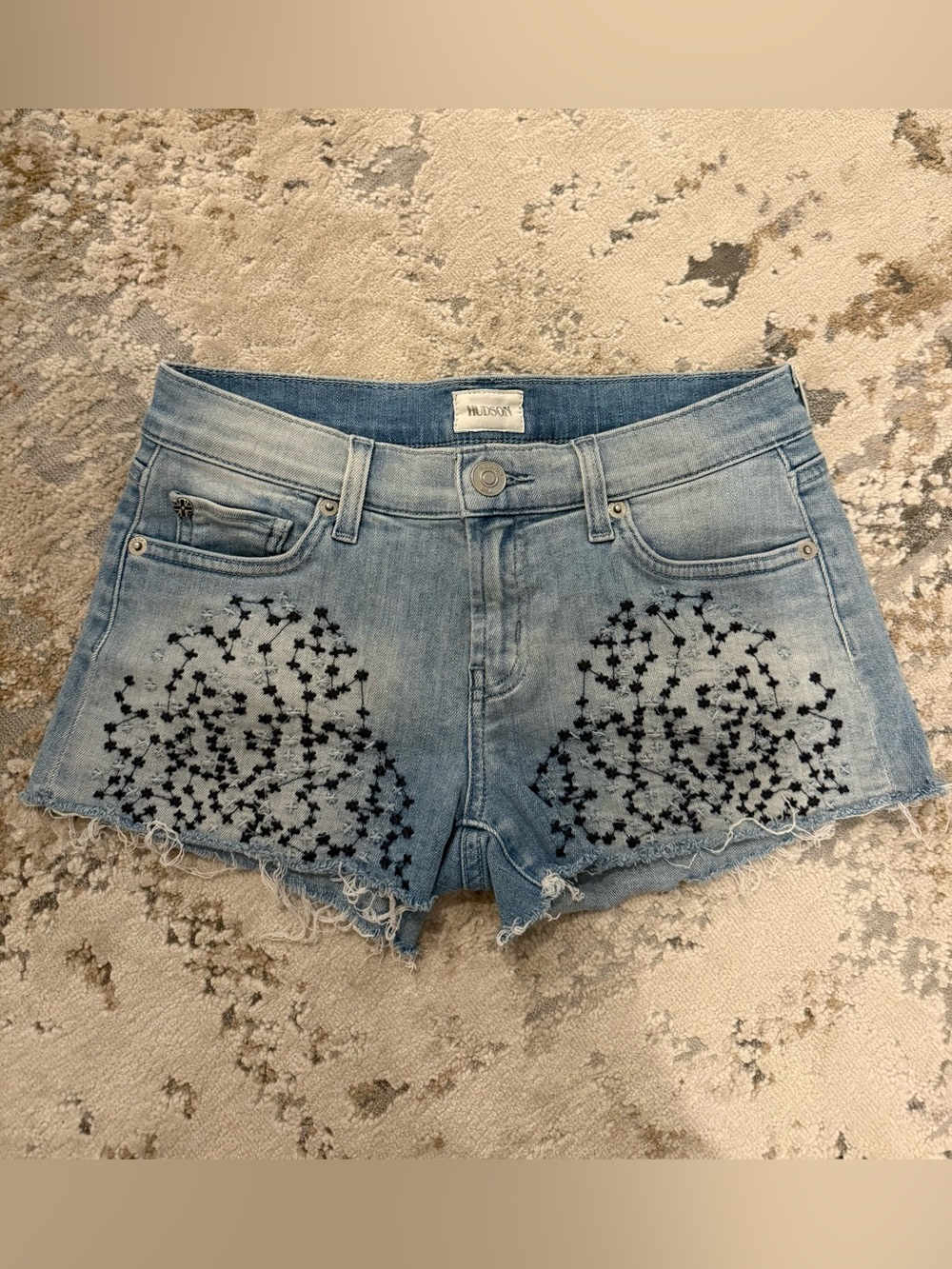 Hudson Jean shorts with embroidery size 24